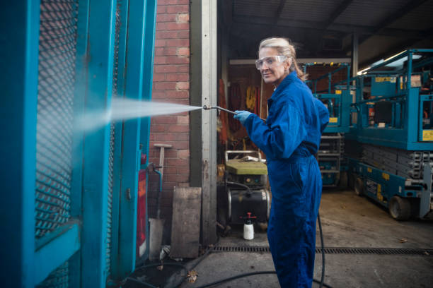 Best Gas Station Cleaning  in Mill City, OR